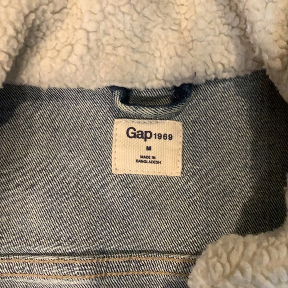 gap jean jacket - Picture 3 of 4